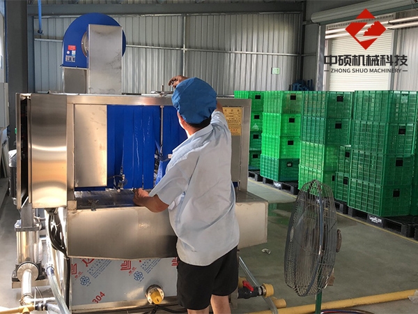 中碩機械貼心的服務(wù)，完善的售后，創(chuàng)百年品牌企業(yè)，做客戶推薦設(shè)備。
